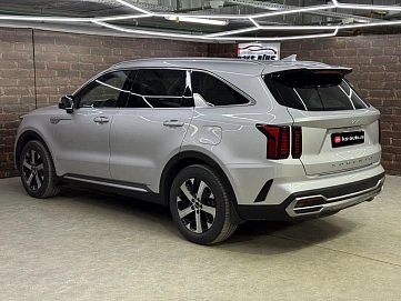 Kia Sorento, 2023г, полный привод, робот