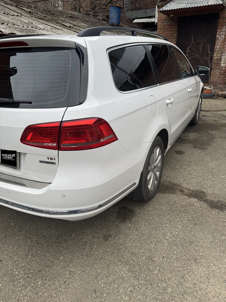 Volkswagen Passat, 2011г., передний привод, робот