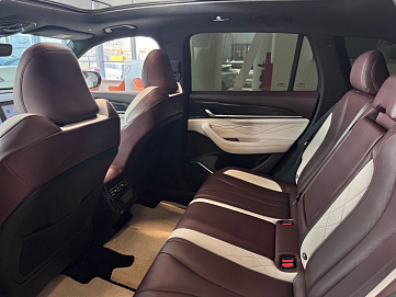 Geely Monjaro, 2023г, передний привод, автомат