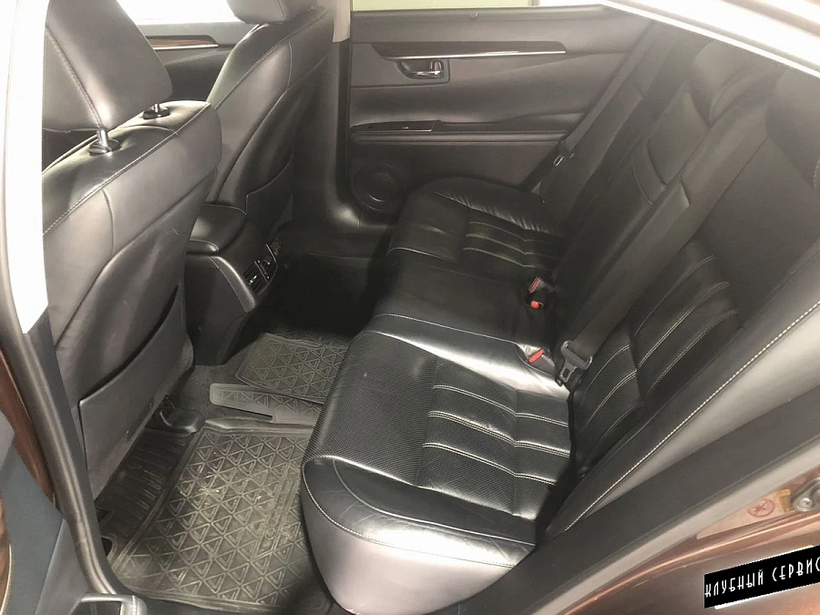 Lexus ES, 2014г., передний привод, автомат