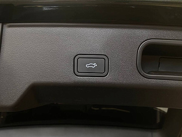Geely Atlas, 2024г, передний привод, автомат