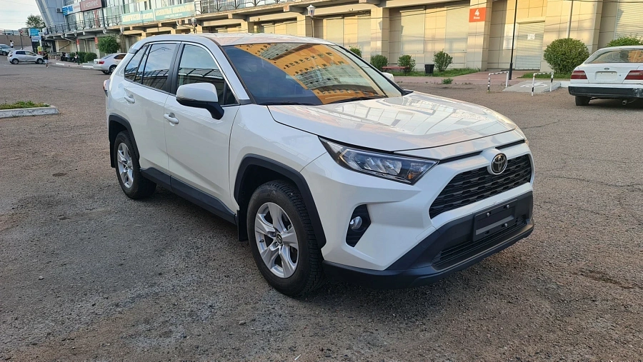 Toyota RAV4, 2020г., передний привод, вариатор