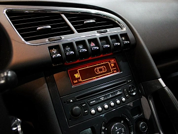 Peugeot 3008, 2010г, передний привод, автомат