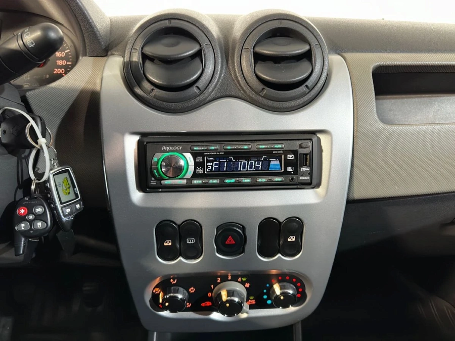 Renault Sandero, 2011г., передний привод, механика