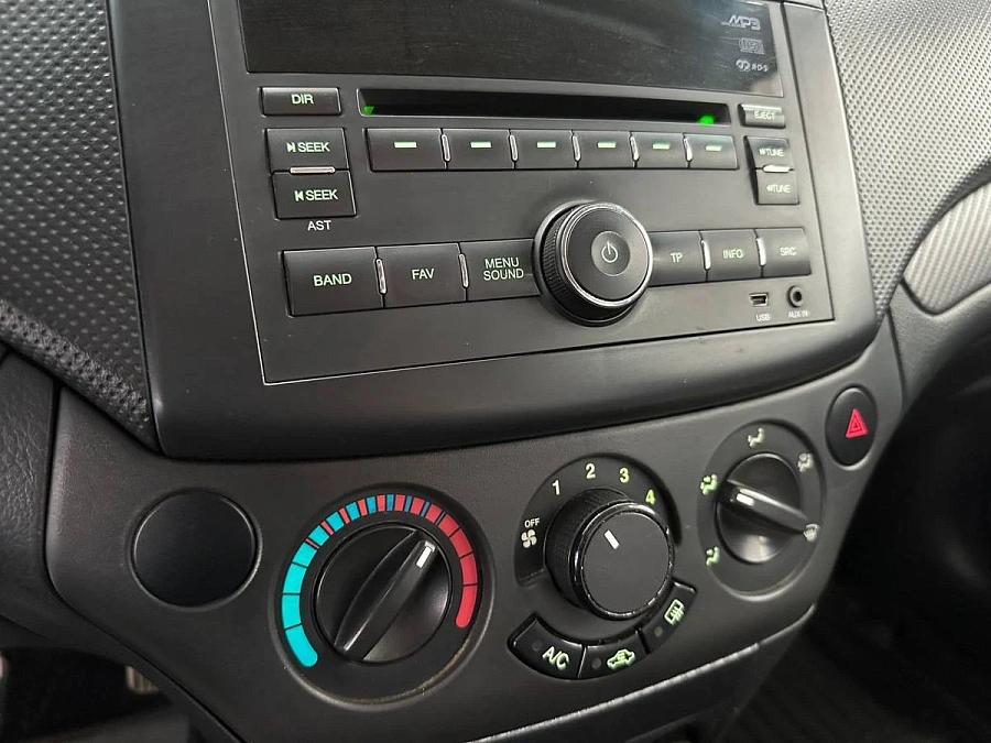 Chevrolet Aveo, 2010г., передний привод, механика