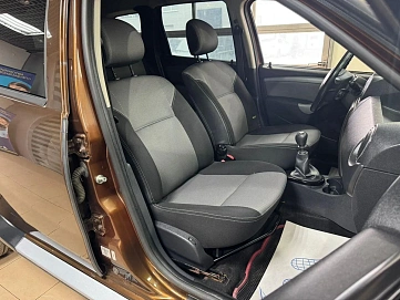 Renault Duster, 2012г, полный привод, механика