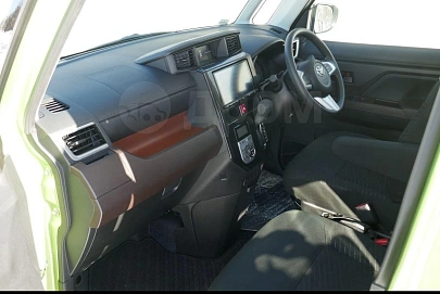 Toyota Roomy, 2018г, передний привод, вариатор