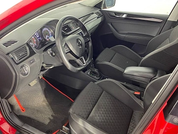 Skoda Rapid, 2018г, передний привод, робот