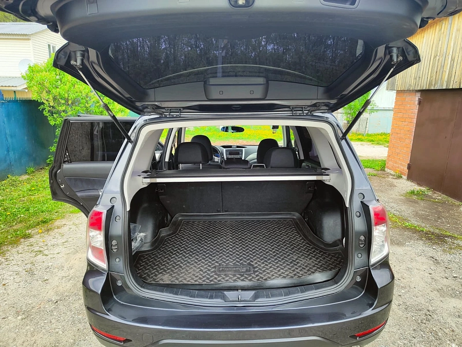 Subaru Forester, 2008г., полный привод, механика