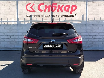 Nissan Qashqai, 2014г, передний привод, вариатор