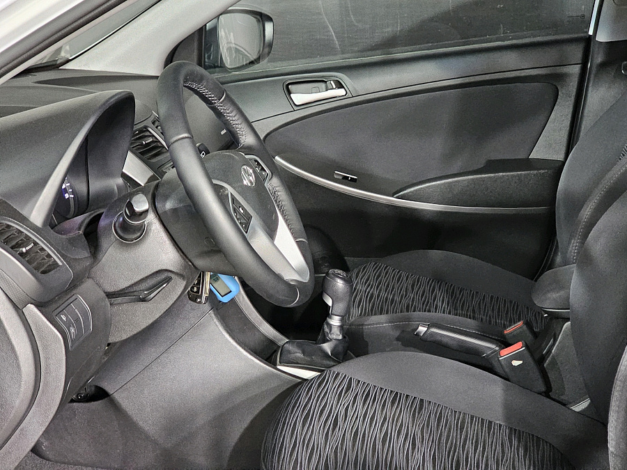Hyundai Solaris, 2014г., передний привод, механика