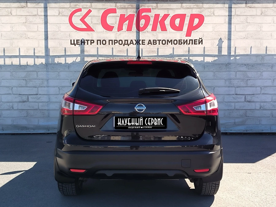 Nissan Qashqai, 2014г., передний привод, вариатор