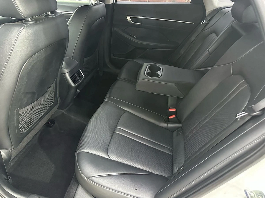 Hyundai Sonata, 2021г., передний привод, автомат