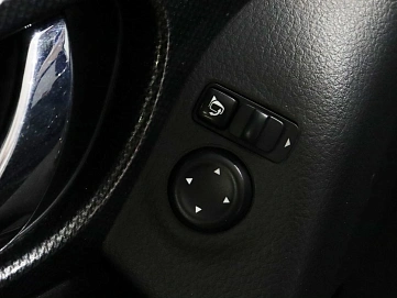 Nissan X-Trail, 2015г, передний привод, вариатор