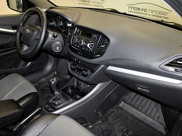 Lada (ВАЗ) Vesta, 2017г, передний привод, механика