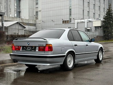 BMW 5 серии, 1995г, задний привод, автомат
