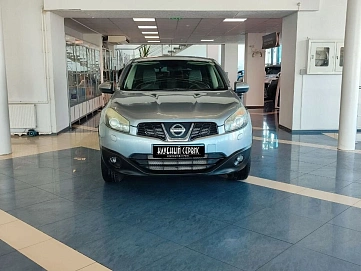 Nissan Qashqai, 2010г, передний привод, вариатор