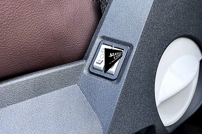 FAW J7, 2025г, Автомат