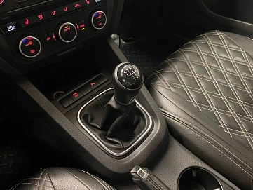 Volkswagen Jetta, 2013г, передний привод, механика