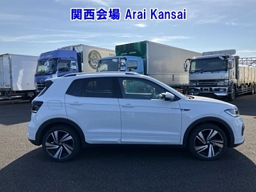 Volkswagen T-Cross, 2022г, передний привод, робот