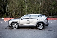 Toyota RAV4, 2023г., передний привод, вариатор