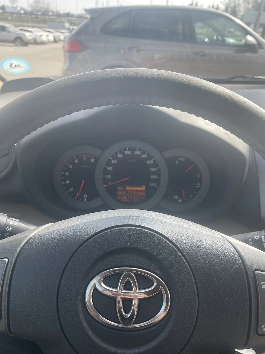 Toyota RAV4, 2009г., полный привод, автомат