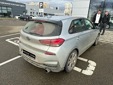 Hyundai Elantra, 2020г, передний привод, автомат