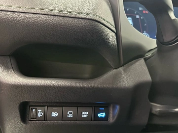 Toyota RAV4, 2025г, полный привод, вариатор