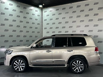 Toyota Land Cruiser, 2012г, передний привод, автомат