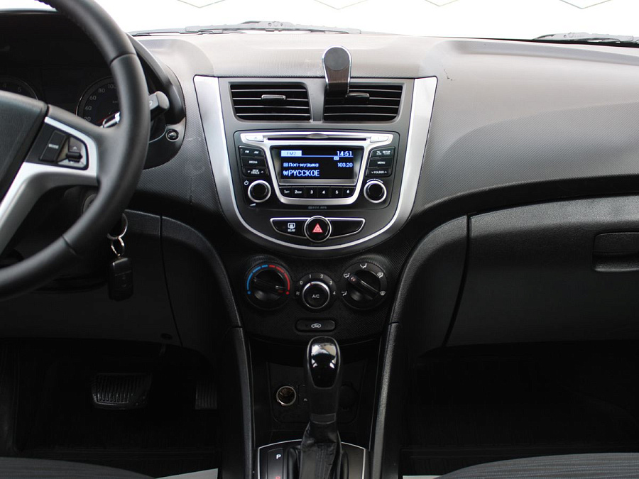 Hyundai Solaris, 2016г., передний привод, автомат
