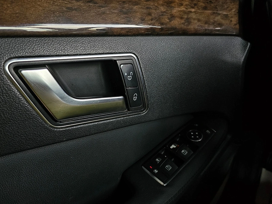 Mercedes-Benz E-Класс, 2012г., задний привод, автомат