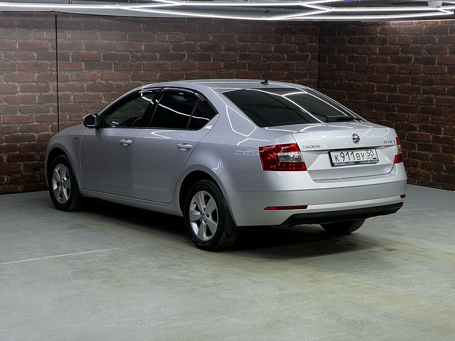 Skoda Octavia, 2019г., передний привод, робот