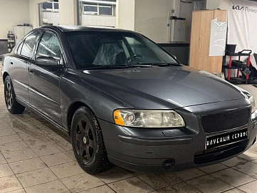 Volvo S60, 2005г, передний привод, автомат