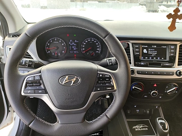Hyundai Solaris, 2021г, передний привод, автомат