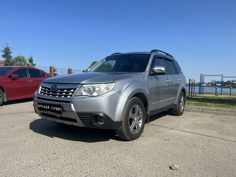 Subaru Forester, 2012г., полный привод, механика