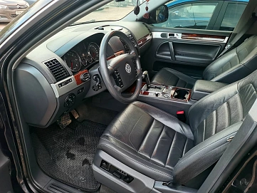 Volkswagen Touareg, 2008г, полный привод, автомат