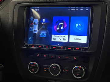 Volkswagen Jetta, 2012г, передний привод, автомат