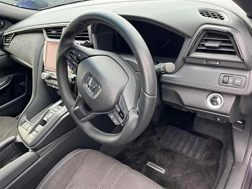 Honda Insight, 2021г, передний привод, вариатор