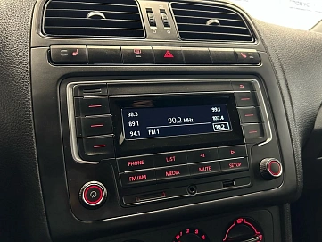 Volkswagen Polo, 2016г, передний привод, механика
