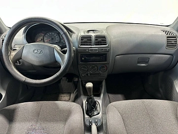 Hyundai Accent, 2006г, передний привод, механика