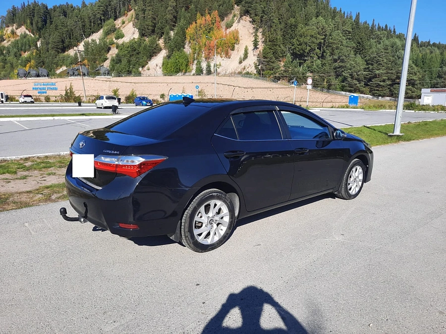 Toyota Corolla, 2017г., передний привод, вариатор