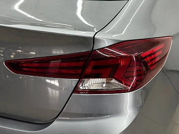 Hyundai Elantra, 2018г, передний привод, автомат