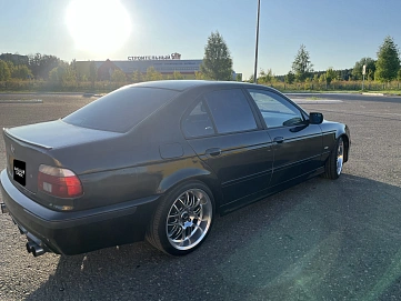 BMW 5 серии, 2002г, задний привод, автомат