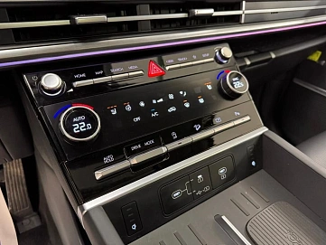 Hyundai Santa Fe, 2024г, передний привод, автомат