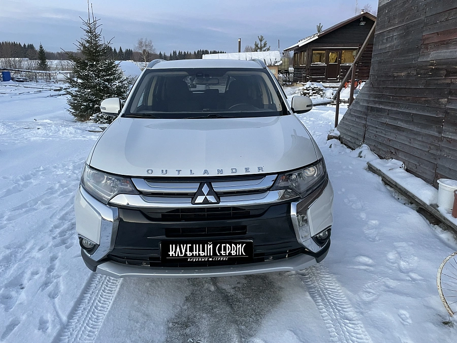 Mitsubishi Outlander, 2018г., полный привод, вариатор