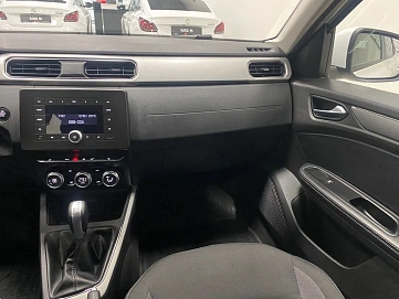 Renault Arkana, 2019г, передний привод, вариатор