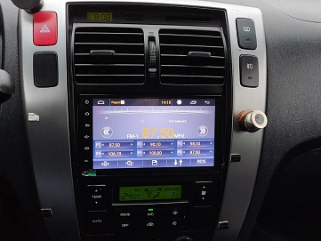 Hyundai Tucson, 2008г, передний привод, автомат