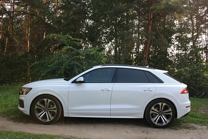 Audi Q8, 2021г, полный привод, автомат