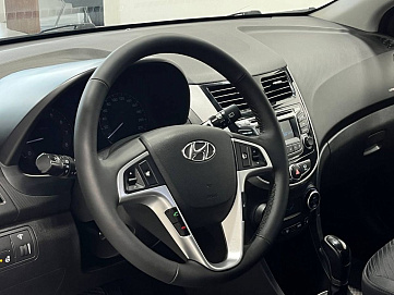 Hyundai Solaris, 2016г, передний привод, автомат