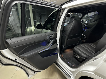 BMW X7, 2023г, полный привод, автомат